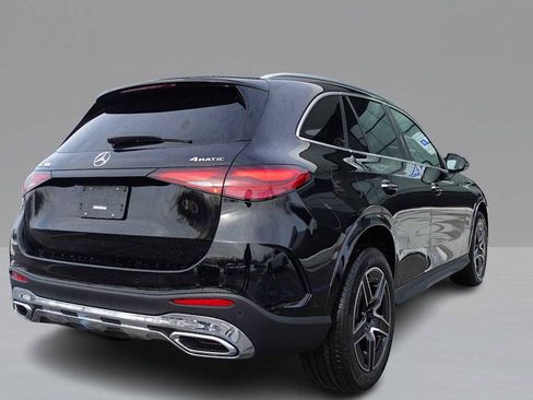 Used 2026 Mercedes-Benz GLC 300 4MATIC image 5
