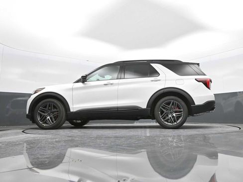 New 2026 Ford Explorer ST image 62