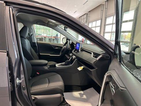 New 2025 Toyota RAV4 XLE image 17