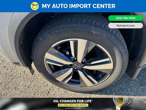 Used 2023 Nissan Rogue SL AWD/4WD image 7