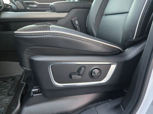 New 2026 RAM 1500 Laramie w/ Night Edition image 20