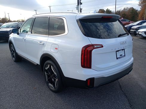 New 2025 Kia Telluride S image 5