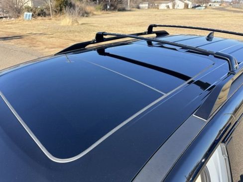 Used 2025 Nissan Pathfinder Platinum w/ Cargo Package image 15