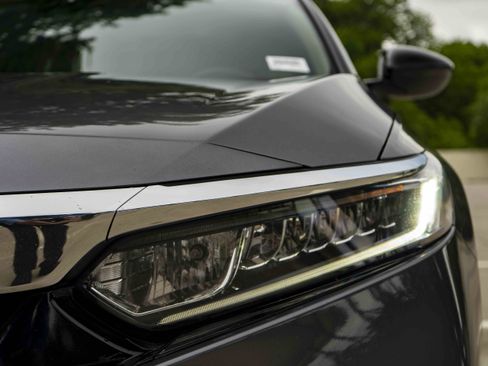 Used 2020 Honda Accord LX image 11