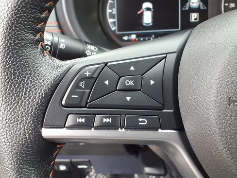 Used 2022 Nissan Kicks SR FWD image 26