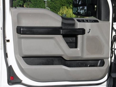 Used 2020 Ford F250 XL w/ Power Equipment Group image 15