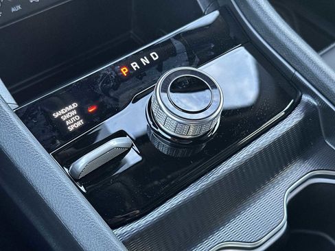 New 2025 Jeep Grand Cherokee Limited w/ Black Appearance Package image 21