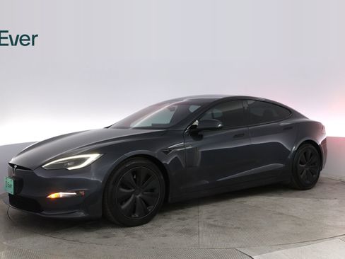Used 2024 Tesla Model S image 18