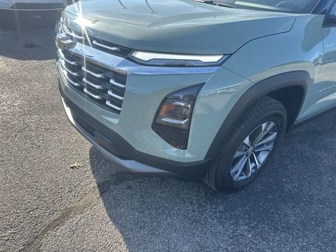 New 2026 Chevrolet Equinox LT image 9