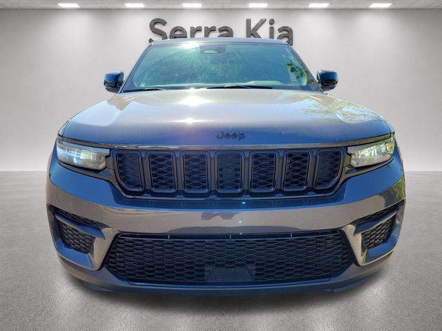 Used 2024 Jeep Grand Cherokee Altitude AWD/4WD image 8