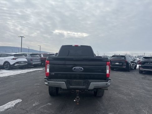 Used 2019 Ford F250 XLT w/ XLT Value Package image 4