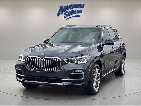 Used 2021 BMW X5 xDrive40i w/ Executive Package image 2