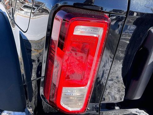 Certified 2022 Ford Bronco Big Bend image 27