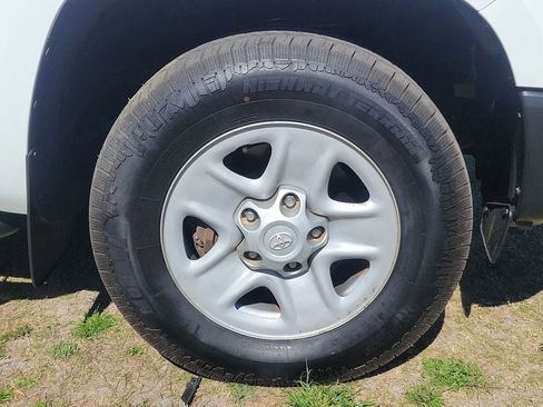 Used 2016 Toyota Tundra SR image 11