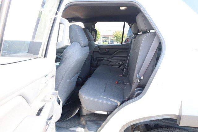Used 2025 Toyota 4Runner SR5 AWD/4WD image 20