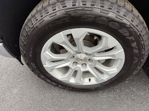 Used 2024 Chevrolet Silverado 1500 LTZ image 11