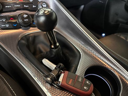 Used 2018 Dodge Challenger SRT Hellcat RWD image 21