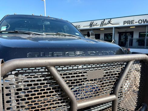 Used 2022 Ford F350 King Ranch w/ King Ranch Ultimate Package AWD/4WD image 9