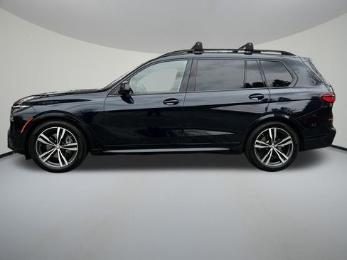 Used 2025 BMW X7 xDrive40i w/ M Sport Package image 3