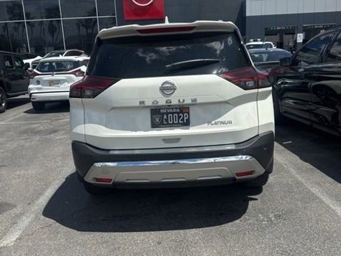 Certified 2022 Nissan Rogue Platinum w/ Head-Up Display Package FWD image 6