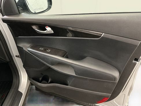 Used 2016 Kia Sorento LX w/ LX Convenience Package image 33