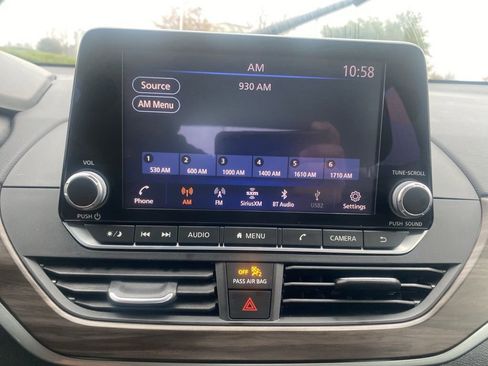 Used 2024 Nissan Altima 2.5 SV image 21