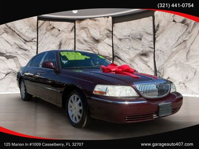 Used 2010 Lincoln Town Car Signature Limited