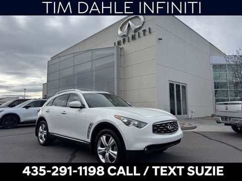 Used 2010 INFINITI FX35 AWD w/ Navigation Pkg image 1
