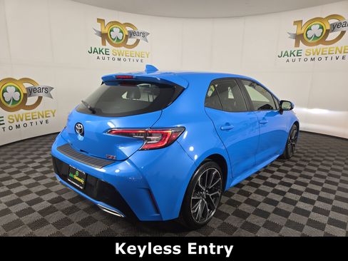 Used 2019 Toyota Corolla XSE image 9