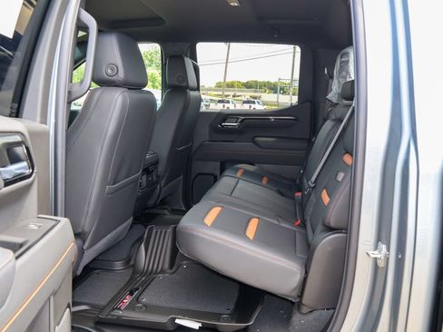 New 2026 GMC Sierra 1500 AT4 w/ AT4 Premium Package AWD/4WD image 9