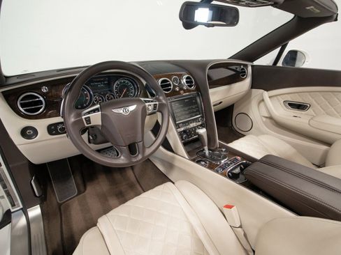 Used 2016 Bentley Continental GTC image 5
