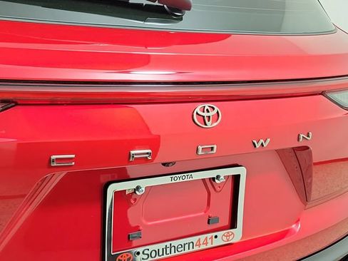 Used 2025 Toyota Crown Signia AWD/4WD image 9