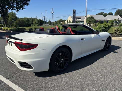 Used 2019 Maserati GranTurismo Sport RWD image 4