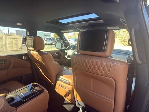 Used 2023 INFINITI QX80 Sensory w/ Cargo Package image 28