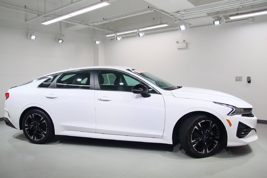 Used 2022 Kia K5 GT-Line AWD/4WD image 11