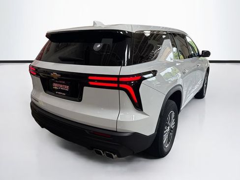 Used 2024 Chevrolet Traverse LS w/ LPO, Floor Liner Package FWD image 6