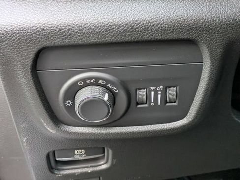 New 2026 Jeep Grand Cherokee Altitude AWD/4WD image 17
