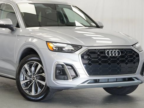 Used 2023 Audi Q5 2.0T Premium w/ Convenience Package AWD/4WD image 8