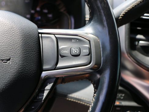 Used 2023 RAM 2500 Limited AWD/4WD image 22
