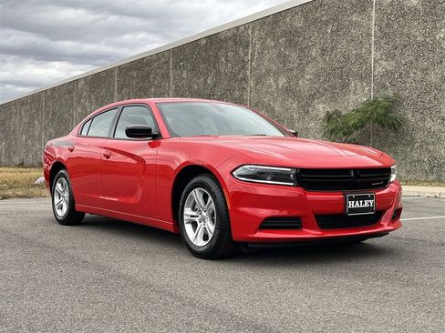 Used 2023 Dodge Charger SXT w/ Cold Weather Package image 2