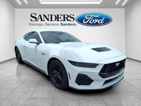 Used 2026 Ford Mustang GT RWD image 1