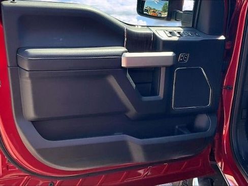 Used 2021 Ford F250 Lariat w/ Lariat Ultimate Package AWD/4WD image 19