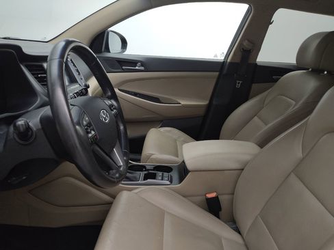 Used 2016 Hyundai Tucson Limited w/ Option Group 03 FWD image 17