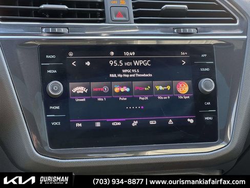 Used 2022 Volkswagen Tiguan SE R-Line image 4