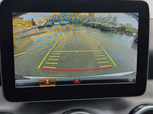 Certified 2018 Mercedes-Benz GLA 250 4MATIC image 13