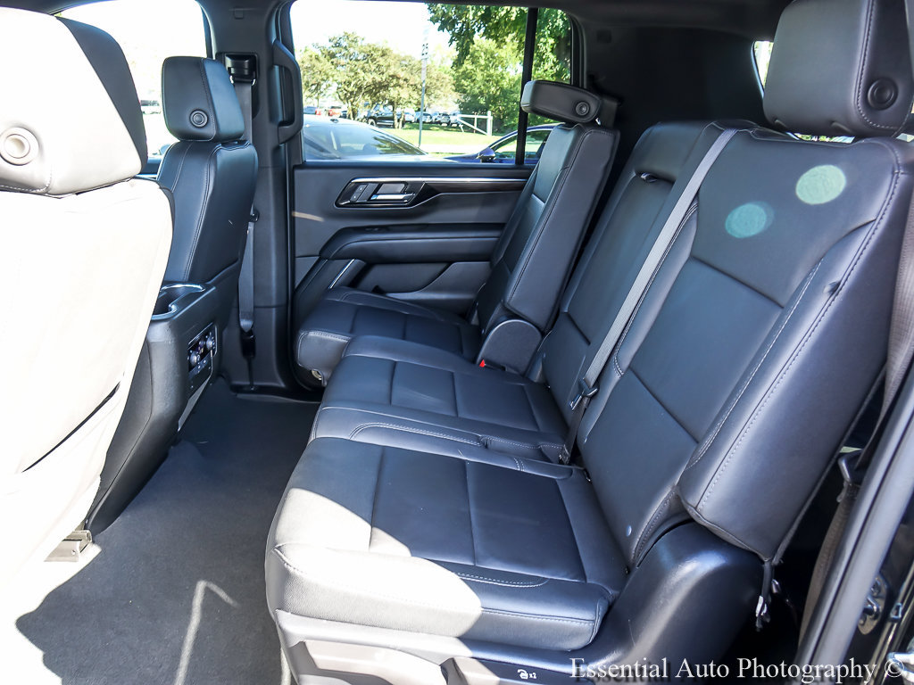 Used 2025 Chevrolet Suburban Z71 AWD/4WD image 13