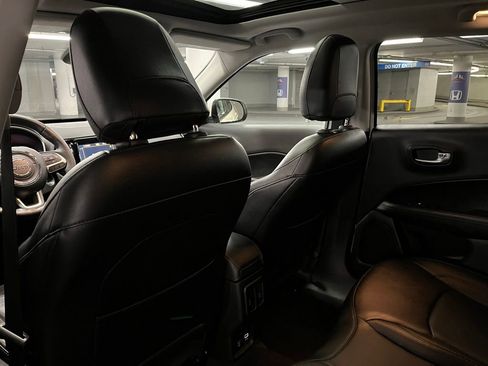 Used 2019 Jeep Compass Limited image 20