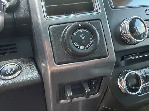 Used 2018 Ford Expedition Max Platinum RWD image 21