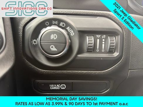 Used 2021 Jeep Gladiator Sport AWD/4WD image 23