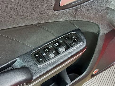 Used 2015 Dodge Charger R/T w/ Wheels & Tunes Group image 19